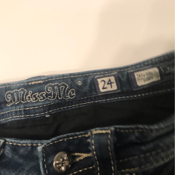 Miss Me boot cut jeans size 24, worn a couple times excellent condition - Picture 4 of 5